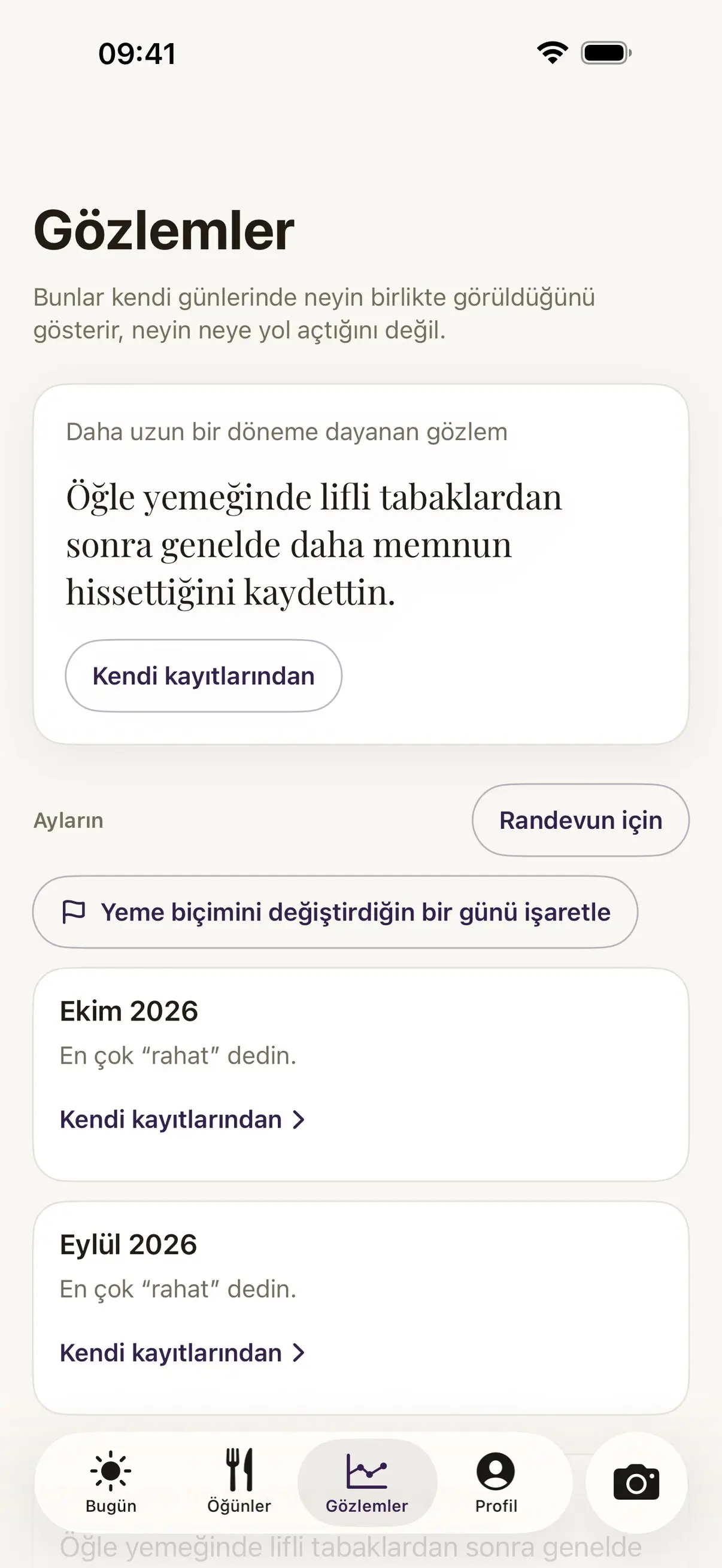 Damson'ın Gözlemler ekranı. Uzun soluklu bir gözlem, öğle yemeğinde lifli tabaklardan sonra daha tok hissettiğini kaydetme eğiliminde olduğunu söylüyor.